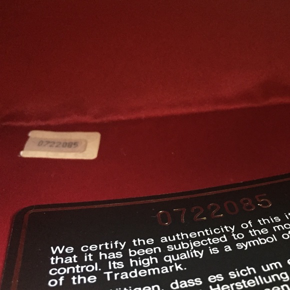 🔴🔴TRADED🔴🔴 Chanel red satin classic flap 24K - Picture 8 of 8